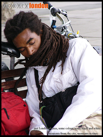 a guy grabs 40 winks in London